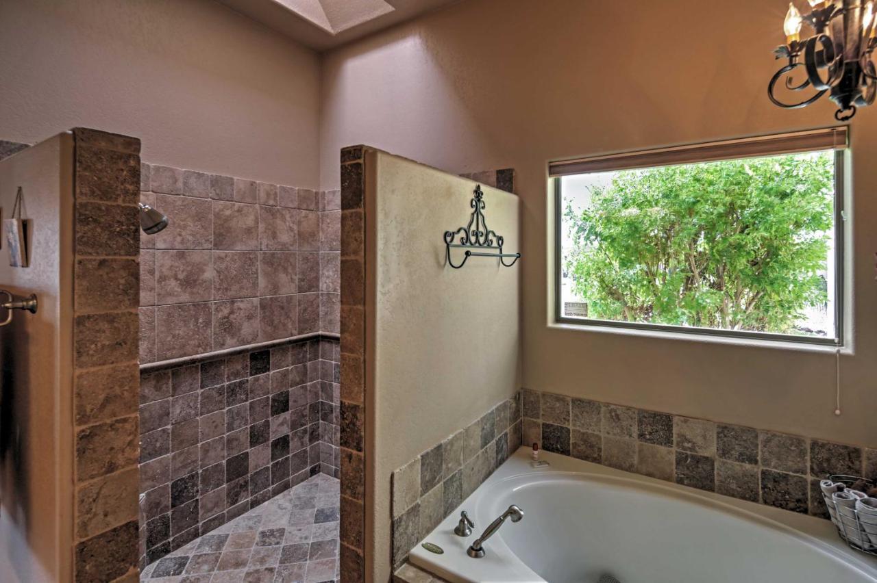 Havasu Paradise With Private Pool And Patio!