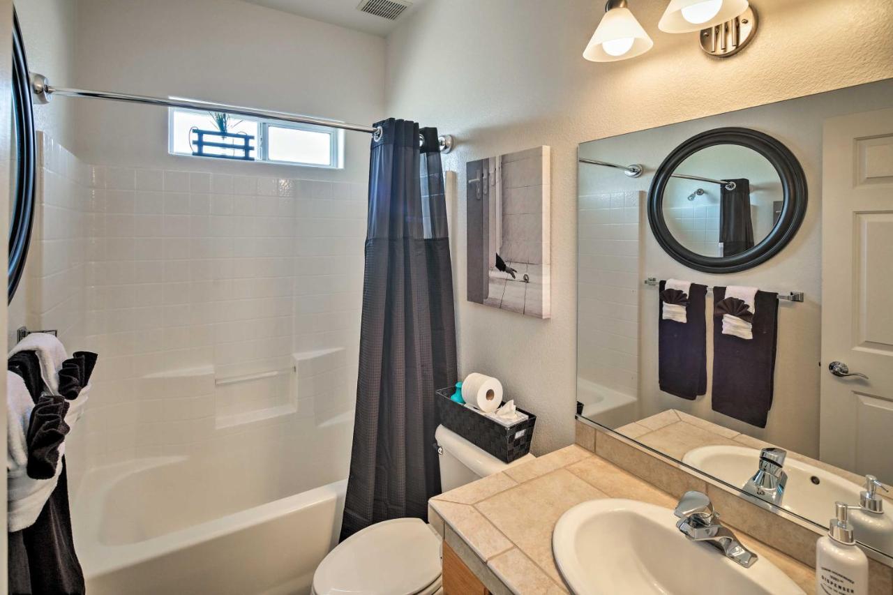 Elegant Havasu Getaway With Pool - 3 Mi To Holiday home