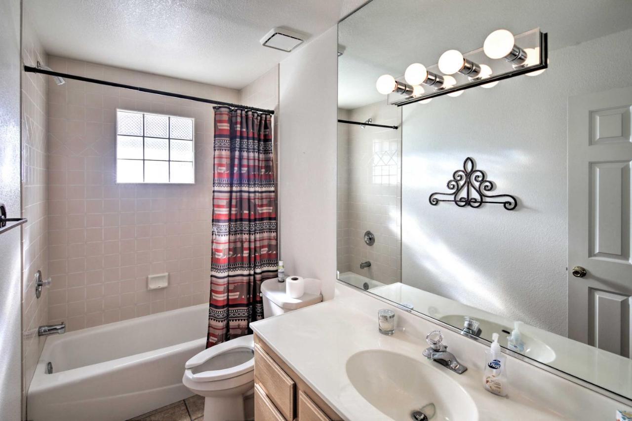 Holiday home Havasu With Rooftop Deck And Mountain Views! *