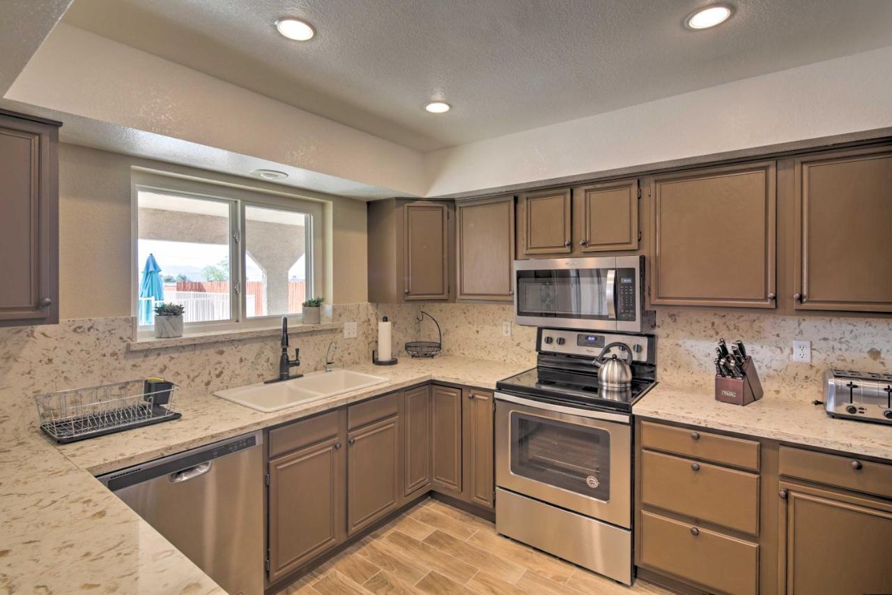 With Patio And Grill Less Than 3 Mi To Havasu! Holiday home Lake Havasu City