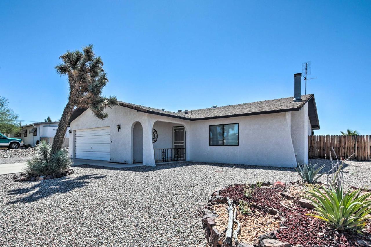 Havasu With Pool - 2 Miles To Waterfront! Holiday home