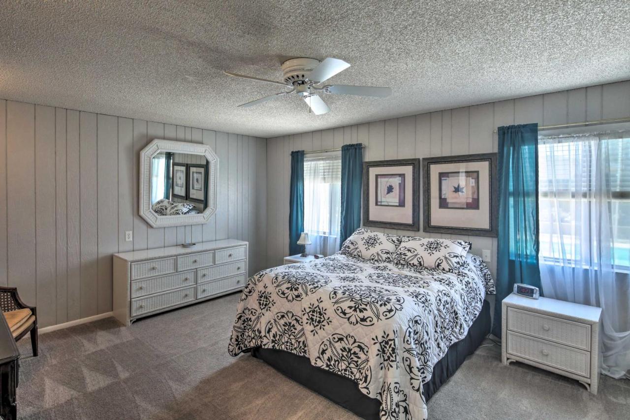 Havasu With Pool - 2 Miles To Waterfront! * Lake Havasu City
