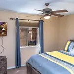 Beach Happy-Lake Close-Private Waterpark Oasis -Sleeps 14