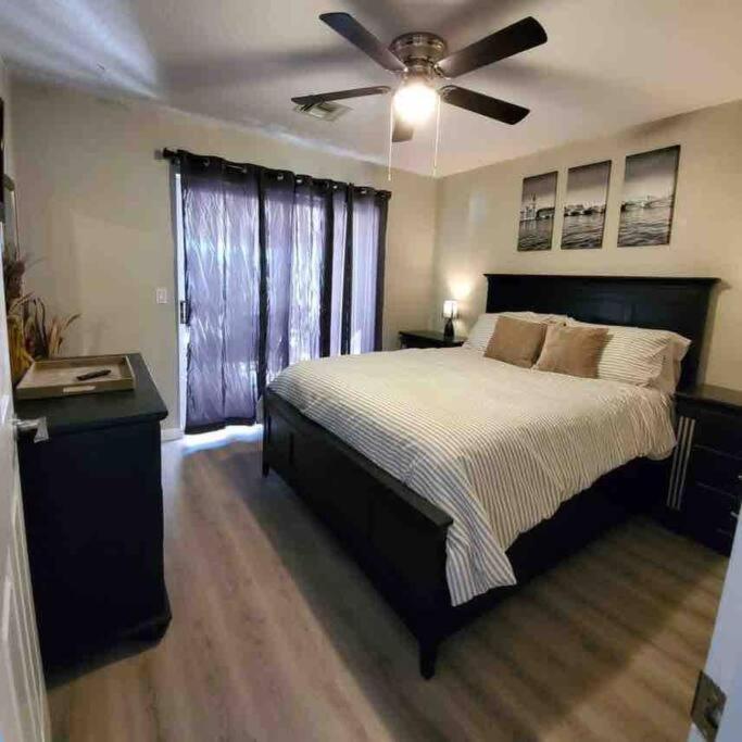 Holiday home Havasu Retreat W Pool Everything Nearby! Lake Havasu City