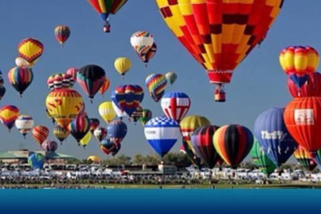 Happy-lake Close-private Waterpark Oasis -sleeps 14 * Lake Havasu City