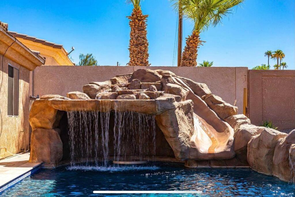 Holiday home Happy-lake Close-private Waterpark Oasis -sleeps 14
