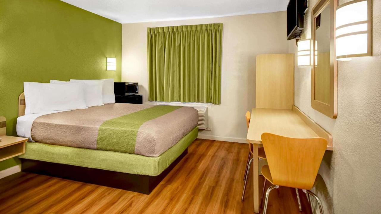 Hotel Lakeside Havasu 2*