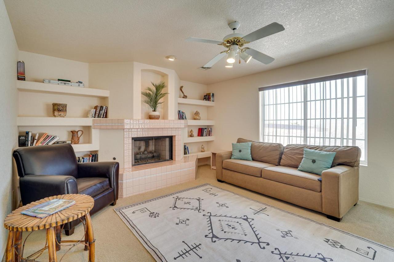 Havasu With Private Pool And Views! Holiday home