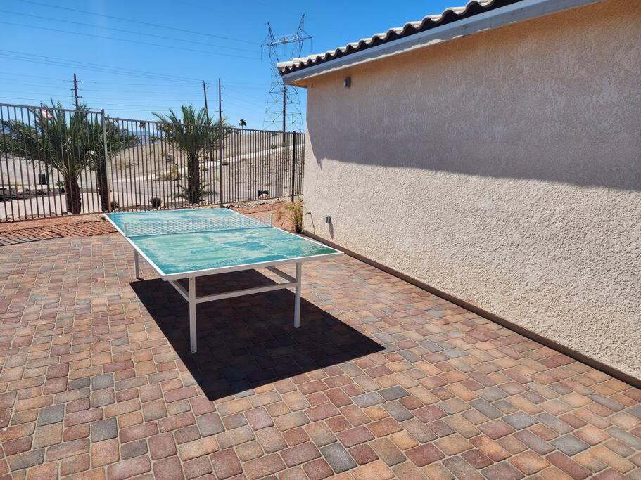 Sleeps 16 Park Your Toy Trailers Here *