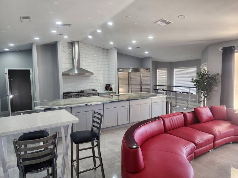 Holiday home Sleeps 16 Park Your Toy Trailers Here Lake Havasu City