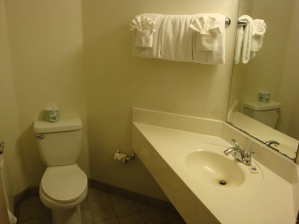 Hotel Lakeside Havasu 2*