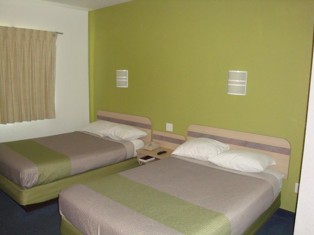 Lakeside Havasu Hotel